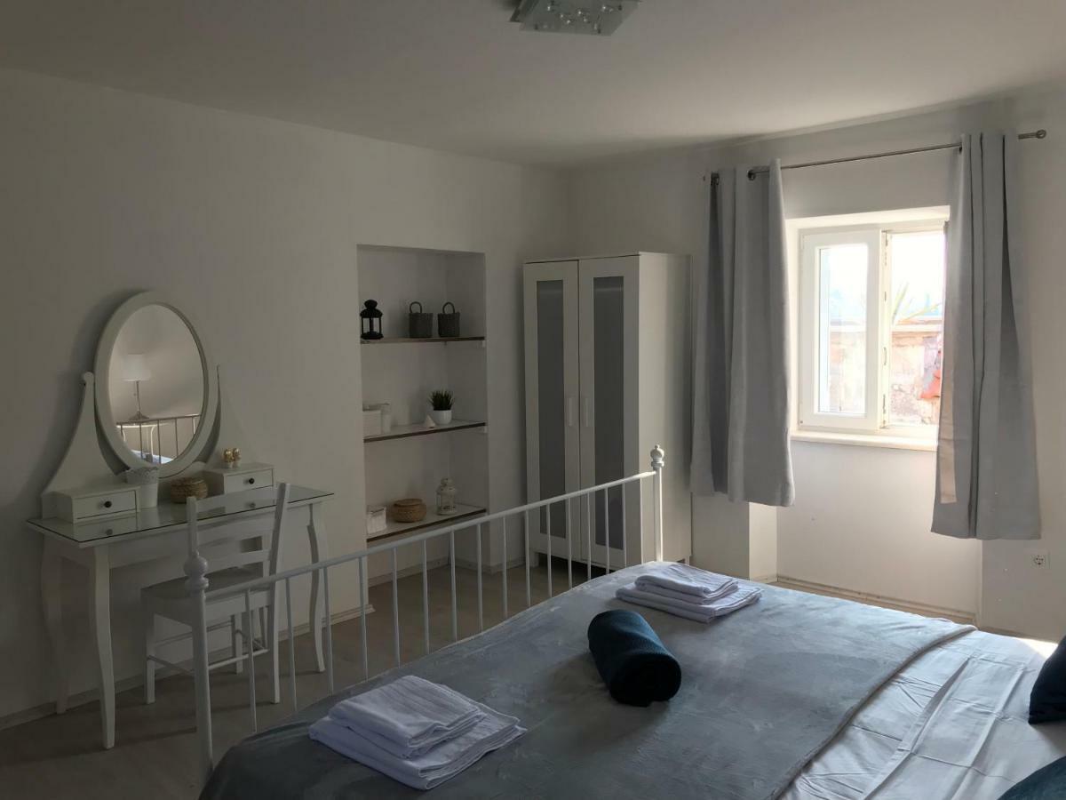 Moro Apartment กอร์จูลา ภายนอก รูปภาพ